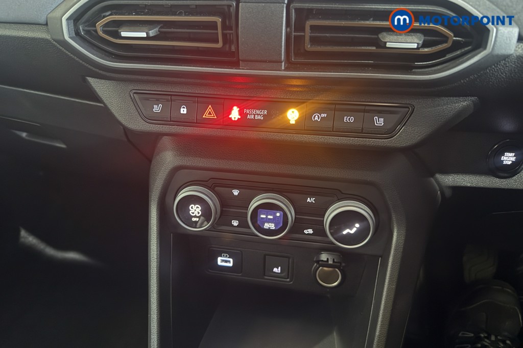 Dacia Sandero Stepway Extreme Manual Petrol Hatchback - Stock Number (1621258) - 3rd supplementary image