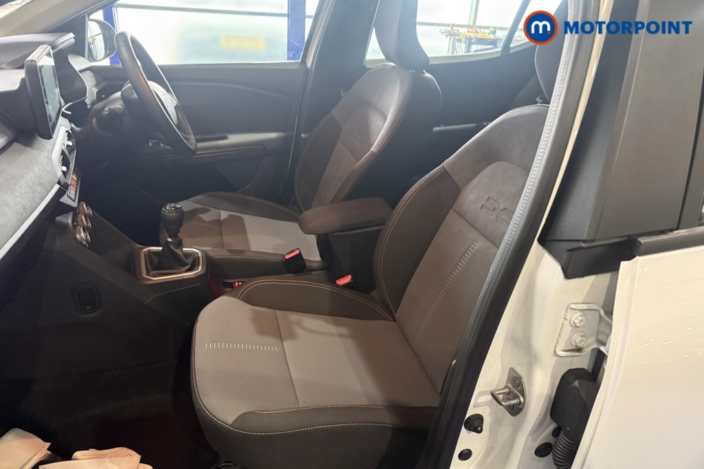 Dacia Sandero Stepway Extreme Manual Petrol Hatchback - Stock Number (1621258) - 9th supplementary image