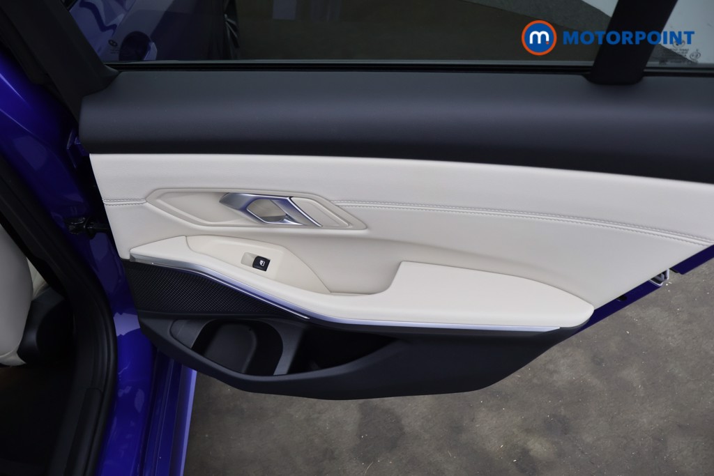 BMW 3 Series M Sport Automatic Petrol Saloon - Stock Number (1621264) - 13th supplementary image