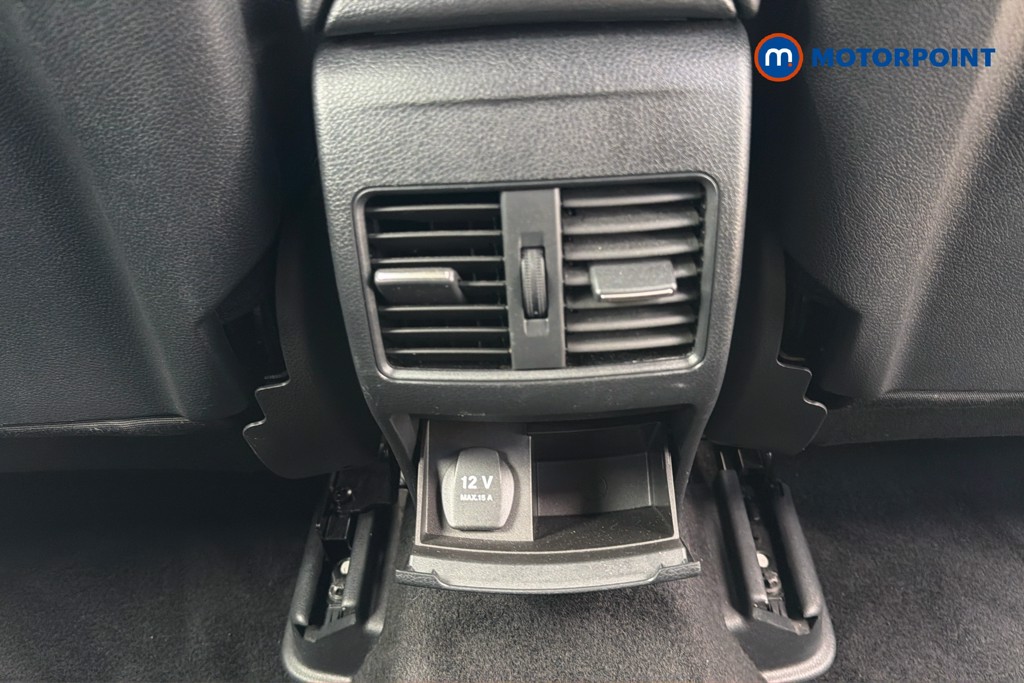 Mercedes-Benz A Class Amg Line Manual Petrol Hatchback - Stock Number (1621701) - 30th supplementary image