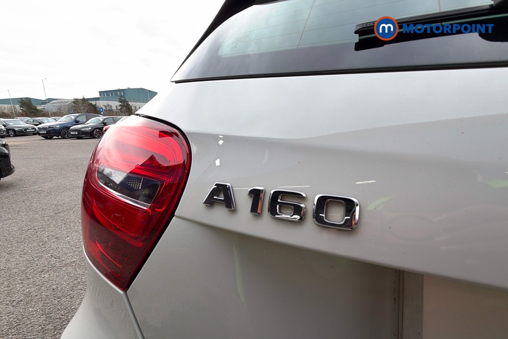 Mercedes-Benz A Class Amg Line Manual Petrol Hatchback - Stock Number (1621701) - 37th supplementary image