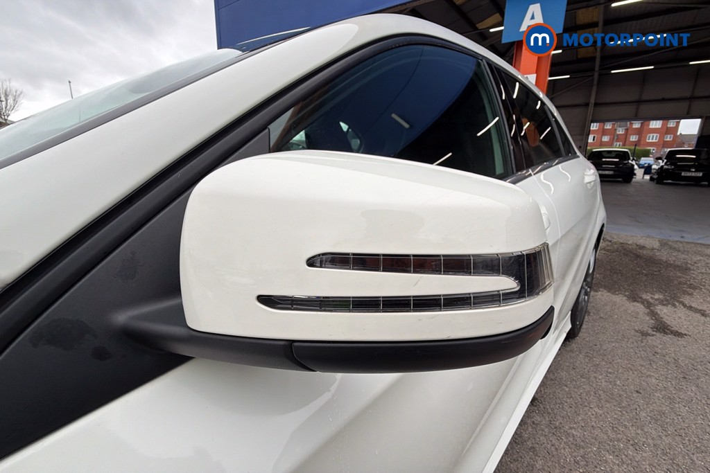 Mercedes-Benz A Class Amg Line Manual Petrol Hatchback - Stock Number (1621701) - 43rd supplementary image