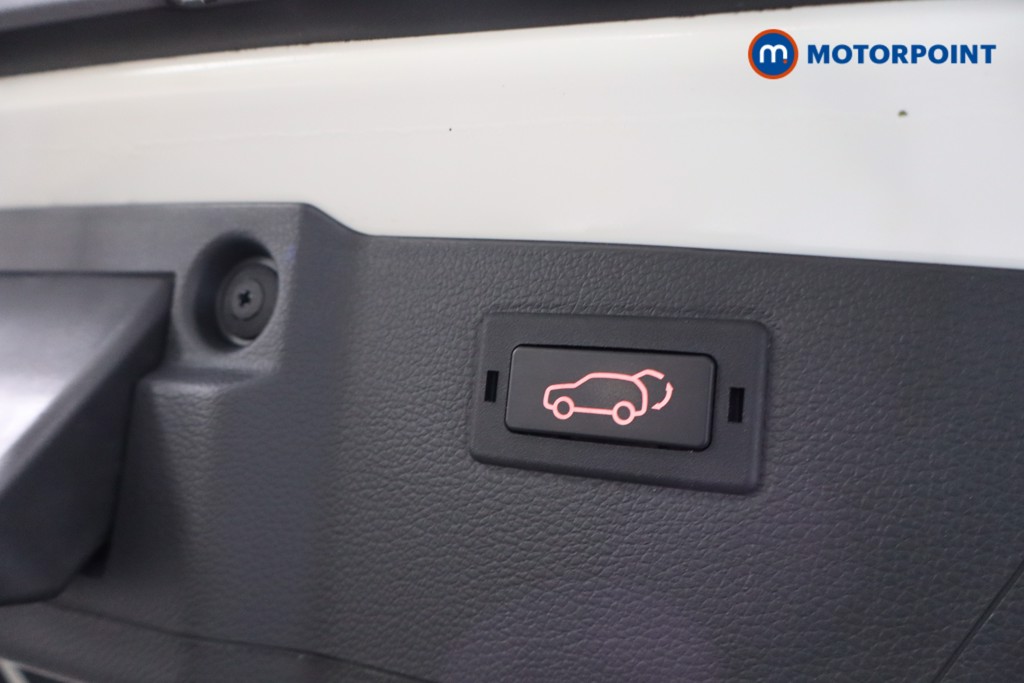 Ssangyong Korando Ultimate Automatic Petrol SUV - Stock Number (1621863) - 42nd supplementary image