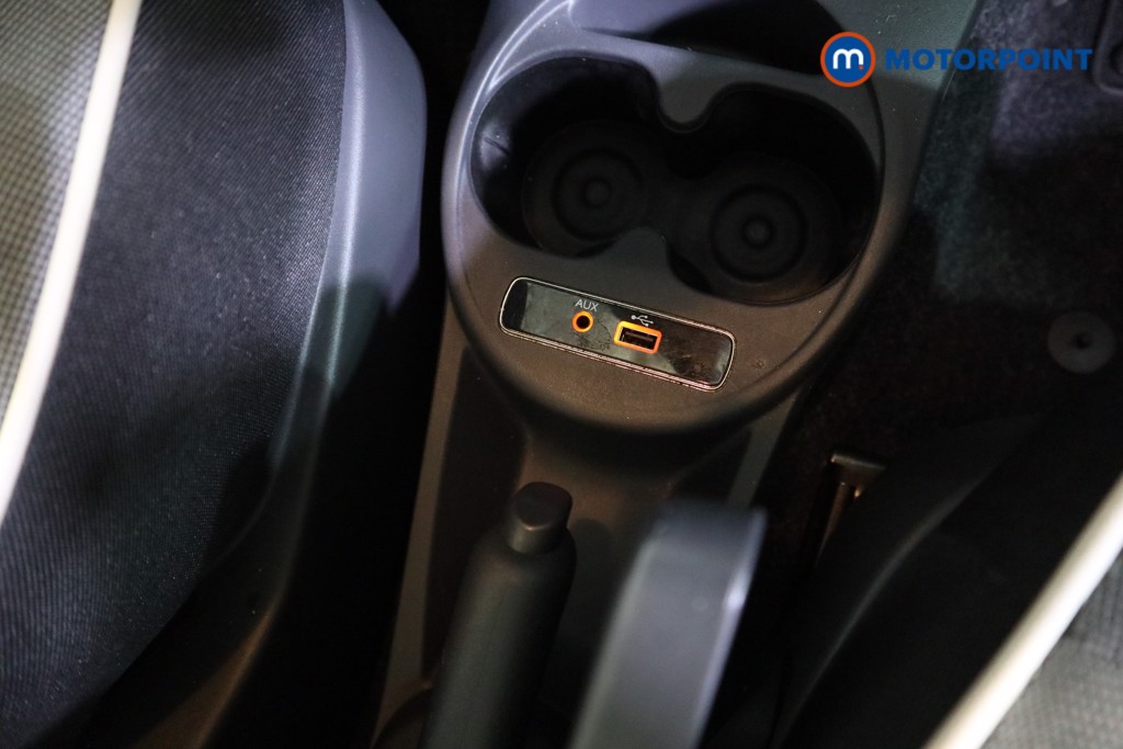 Fiat 500 Lounge Manual Petrol Hatchback - Stock Number (1622383) - 9th supplementary image