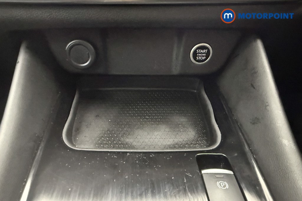 Nissan Qashqai N-Connecta Automatic Petrol SUV - Stock Number (1622593) - 14th supplementary image