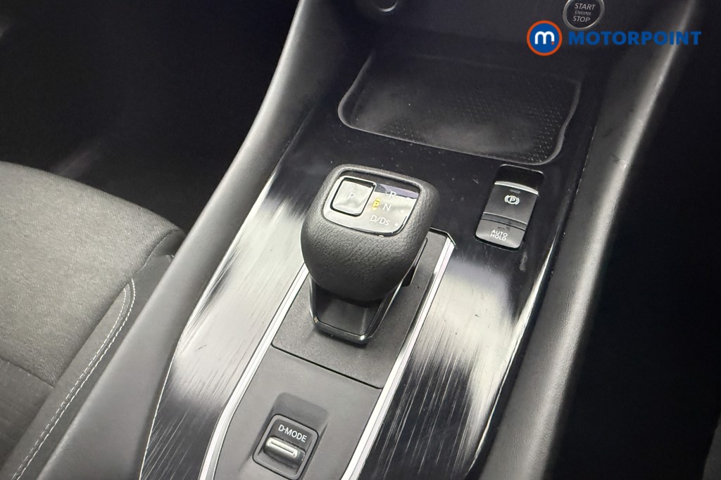 Nissan Qashqai N-Connecta Automatic Petrol SUV - Stock Number (1622593) - 17th supplementary image