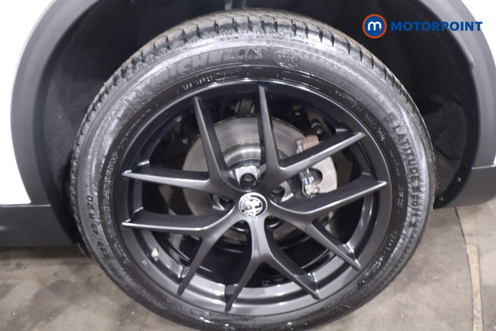 Alfa Romeo Stelvio Nero Edizione Automatic Petrol SUV - Stock Number (1622834) - 12th supplementary image