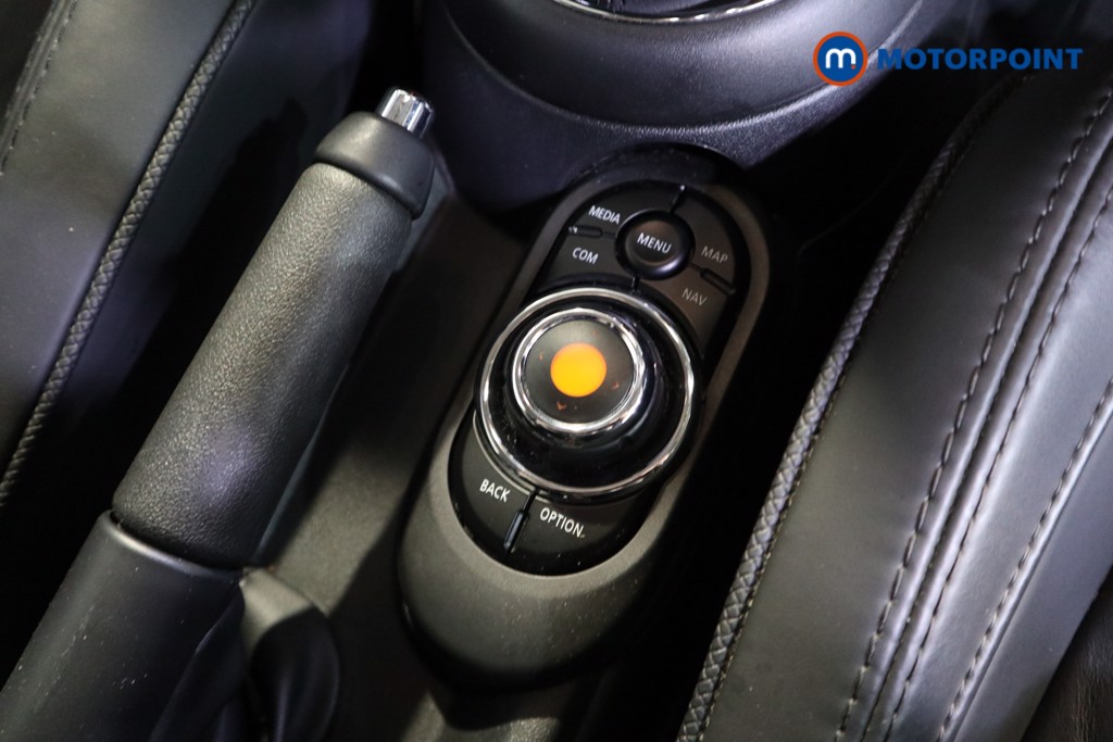 Mini Hatchback Cooper Exclusive Automatic Petrol Hatchback - Stock Number (1622845) - 9th supplementary image