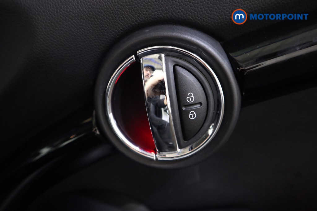 Mini Hatchback Cooper Exclusive Automatic Petrol Hatchback - Stock Number (1622845) - 14th supplementary image