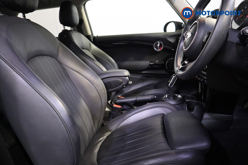 Mini Hatchback Cooper Exclusive Automatic Petrol Hatchback - Stock Number (1622845) - 16th supplementary image