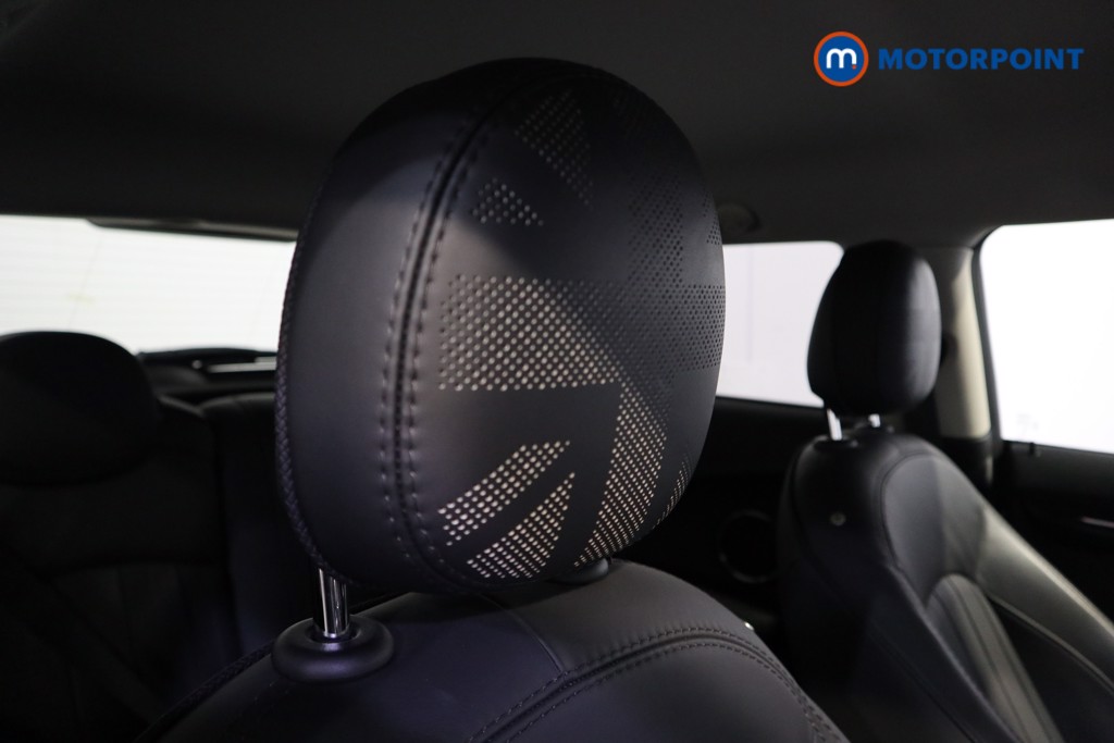 Mini Hatchback Cooper Exclusive Automatic Petrol Hatchback - Stock Number (1622845) - 17th supplementary image