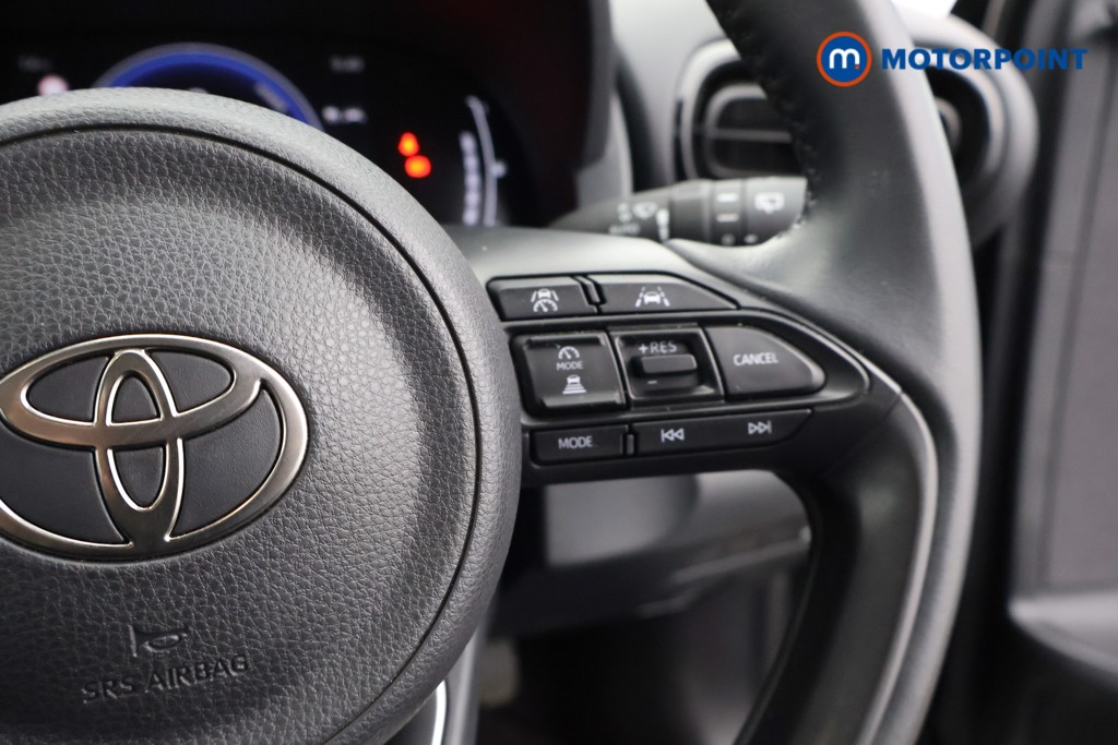 Toyota Yaris Cross Icon Automatic Petrol-Electric Hybrid Estate - Stock Number (1623396) - 3rd supplementary image