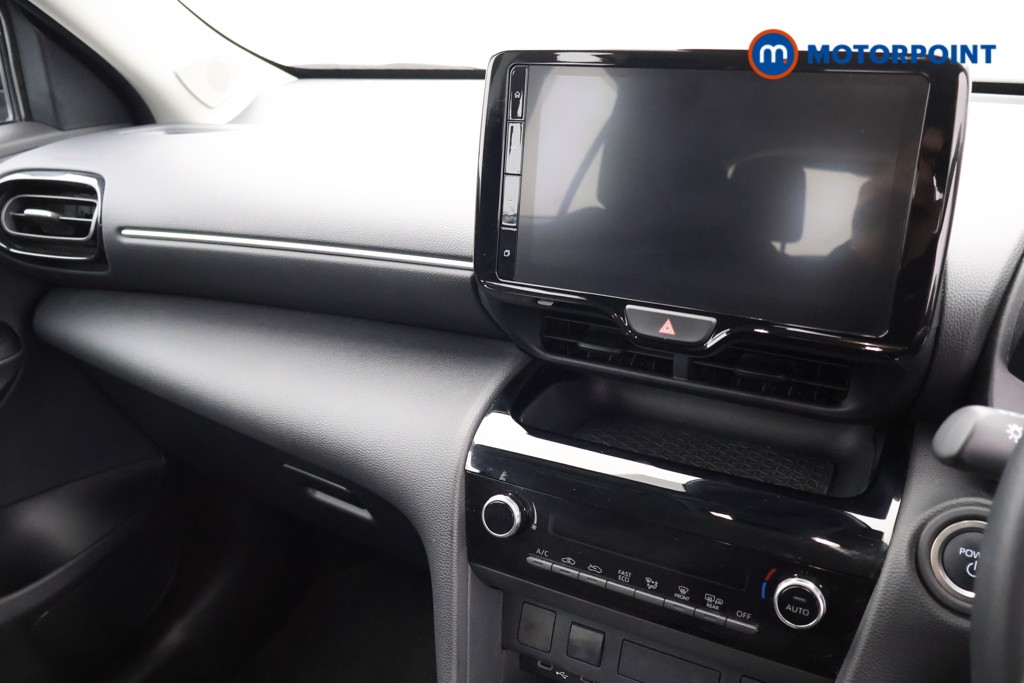 Toyota Yaris Cross Icon Automatic Petrol-Electric Hybrid Estate - Stock Number (1623396) - 5th supplementary image