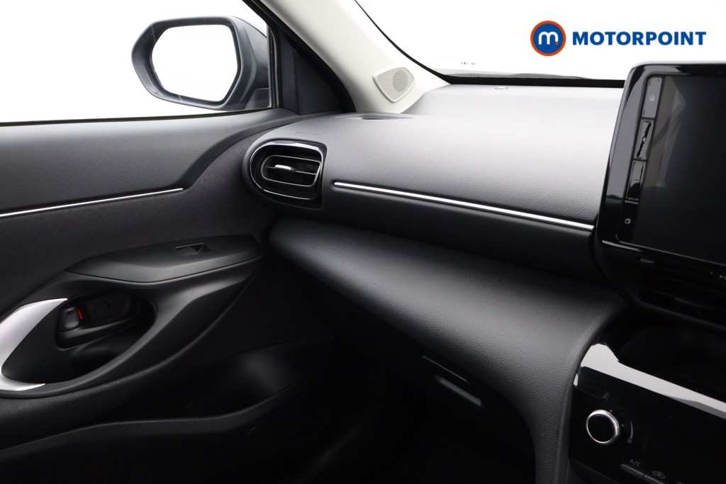 Toyota Yaris Cross Icon Automatic Petrol-Electric Hybrid Estate - Stock Number (1623396) - 6th supplementary image