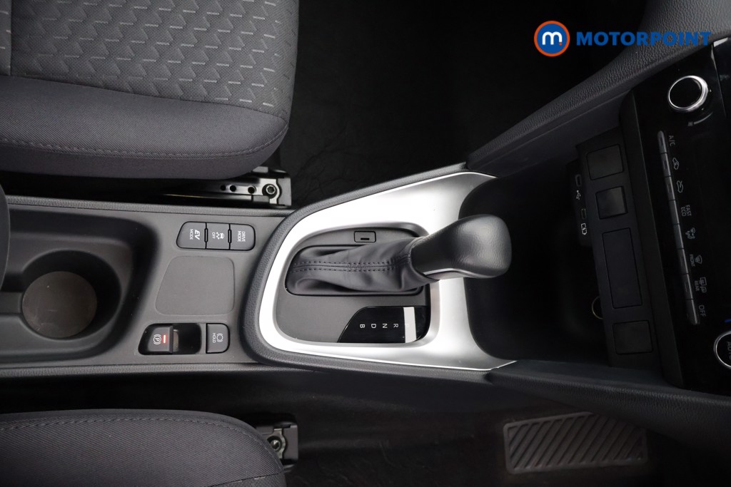 Toyota Yaris Cross Icon Automatic Petrol-Electric Hybrid Estate - Stock Number (1623396) - 9th supplementary image