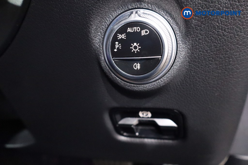 Mercedes-Benz C Class Amg Line Automatic Petrol Saloon - Stock Number (1623429) - 18th supplementary image