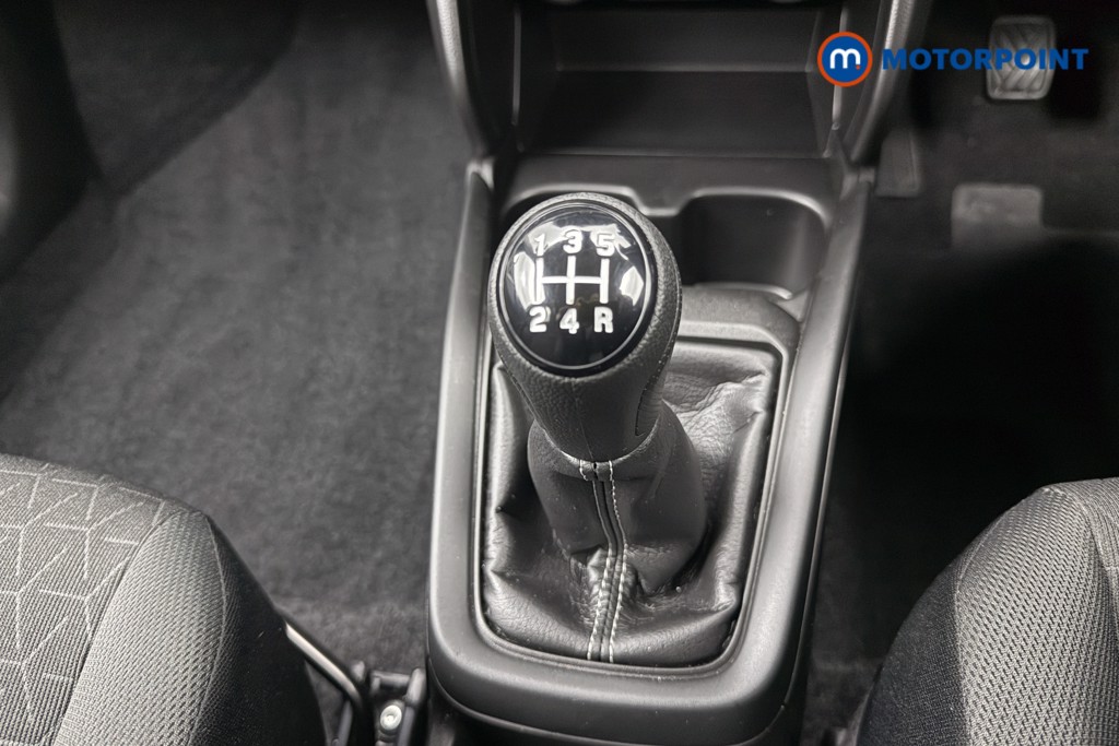 Suzuki Swift Motion Manual Petrol Hatchback - Stock Number (1623430) - 7th supplementary image
