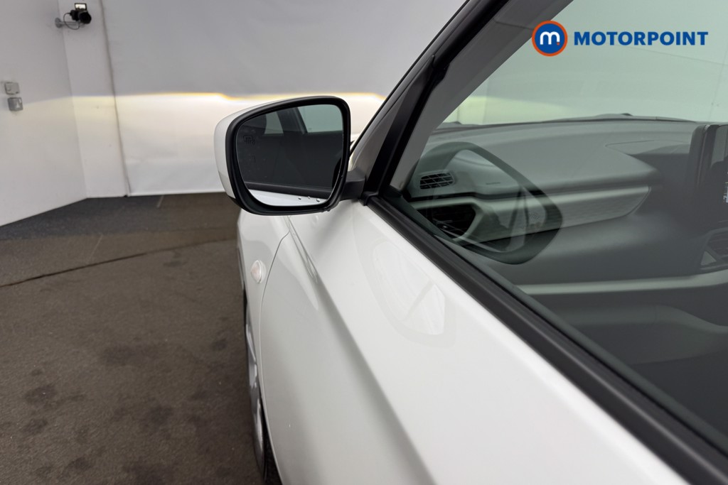 Suzuki Swift Motion Manual Petrol Hatchback - Stock Number (1623430) - 29th supplementary image