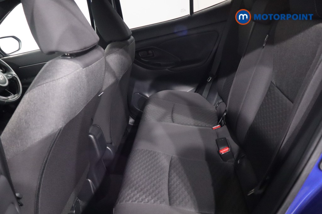 Toyota Yaris Cross Design Automatic Petrol-Electric Hybrid Estate - Stock Number (1624018) - 5th supplementary image