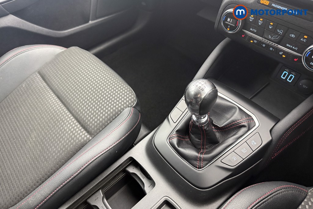 Ford Focus St-Line X Edition Manual Petrol Hatchback - Stock Number (1624250) - 4th supplementary image