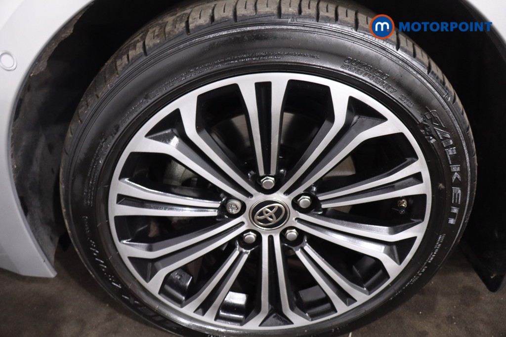 Toyota Corolla Excel Automatic Petrol-Electric Hybrid Estate - Stock Number (1624267) - 11th supplementary image