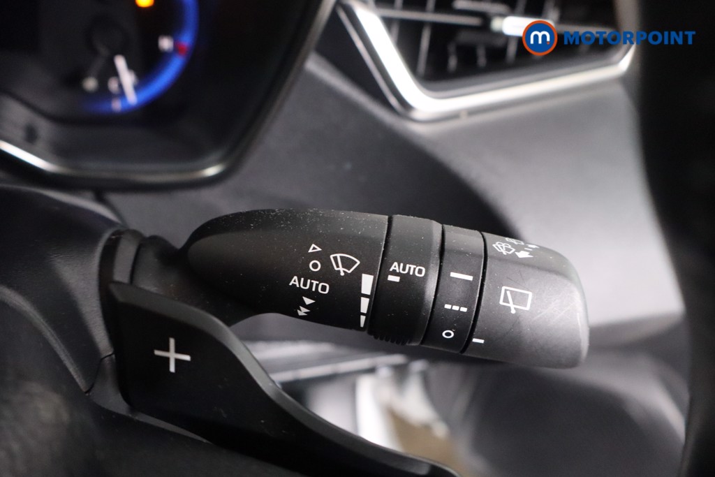 Toyota Corolla Excel Automatic Petrol-Electric Hybrid Estate - Stock Number (1624267) - 15th supplementary image