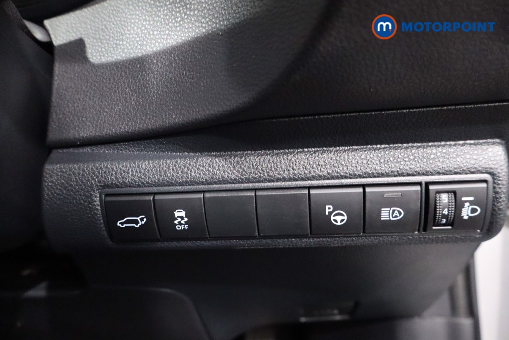 Toyota Corolla Excel Automatic Petrol-Electric Hybrid Estate - Stock Number (1624267) - 17th supplementary image