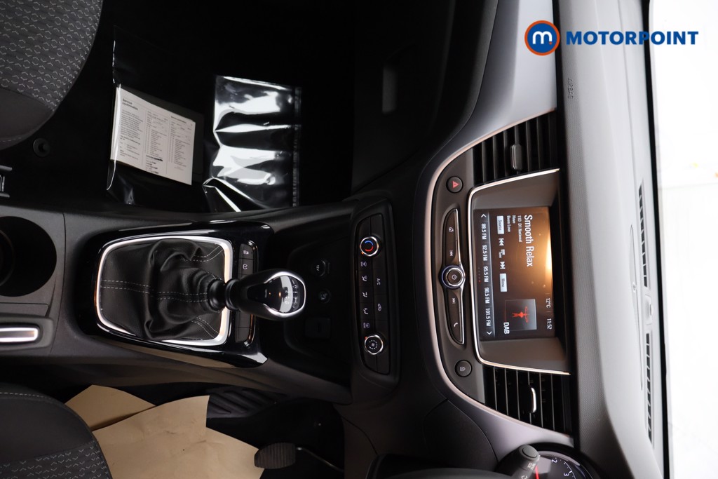 Vauxhall Crossland Design Manual Petrol SUV - Stock Number (1601139) - 18th supplementary image