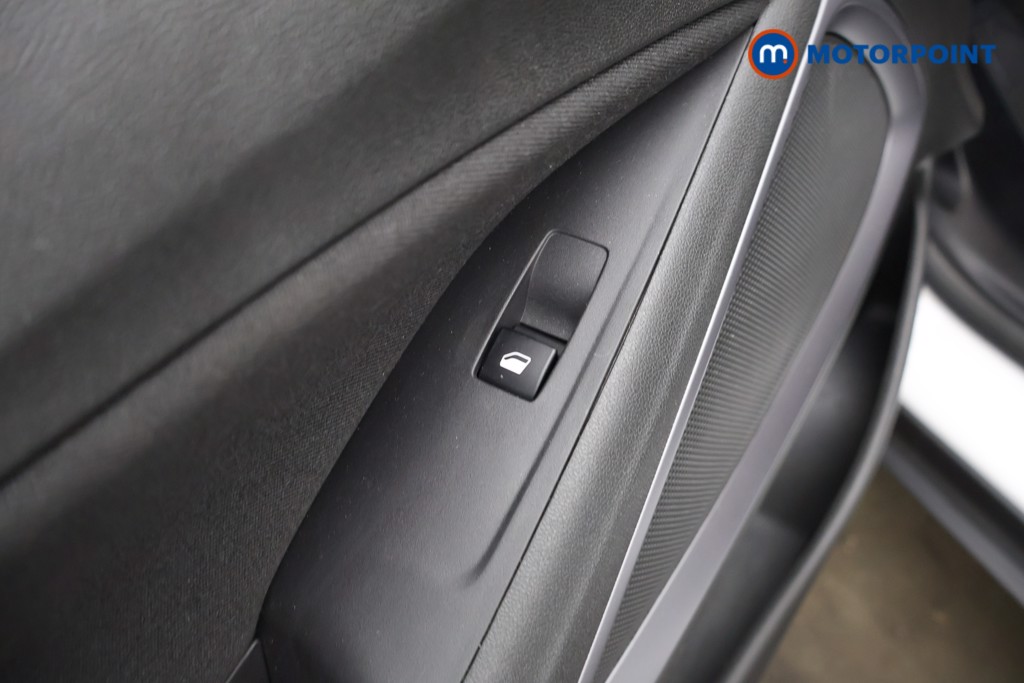 Vauxhall Crossland Design Manual Petrol SUV - Stock Number (1601139) - 30th supplementary image