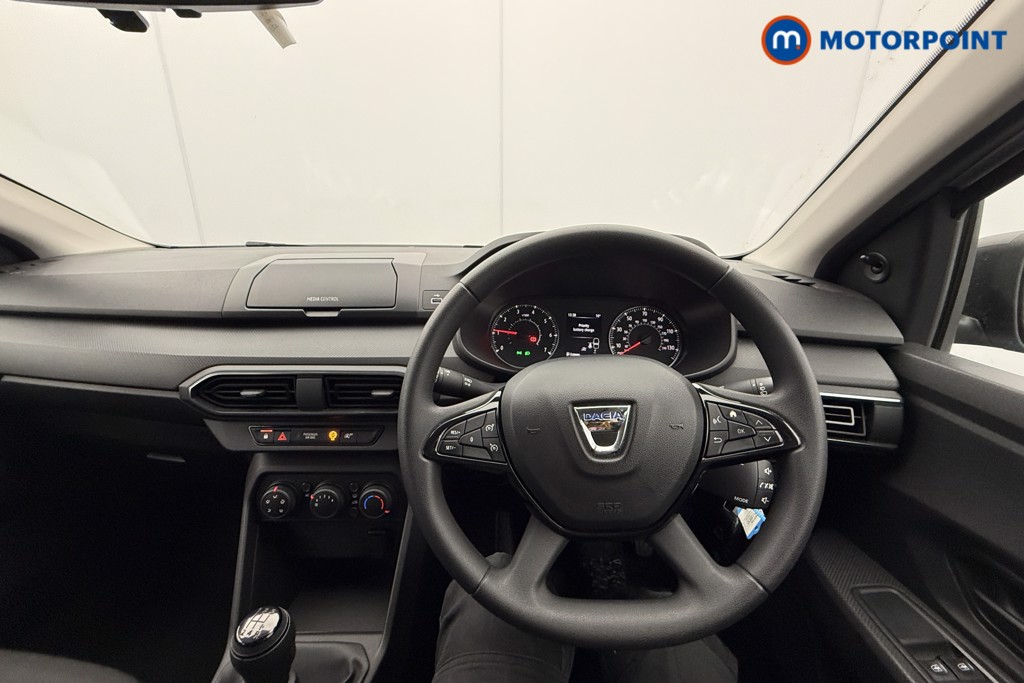 Dacia Sandero Essential Manual Petrol Hatchback - Stock Number (1604935) - 1st supplementary image