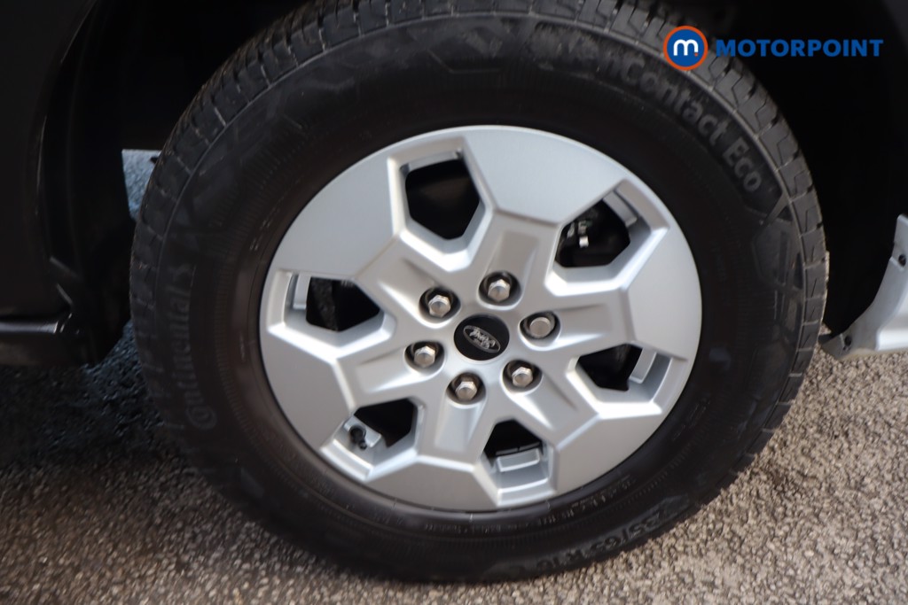 Ford Transit Limited Automatic Diesel Medium Roof Van - Stock Number (1608655) - 9th supplementary image