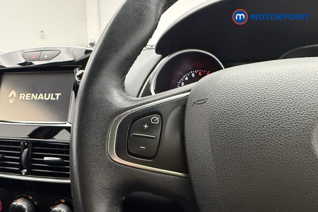Renault Clio Dynamique Nav Manual Petrol Hatchback - Stock Number (1612346) - 7th supplementary image