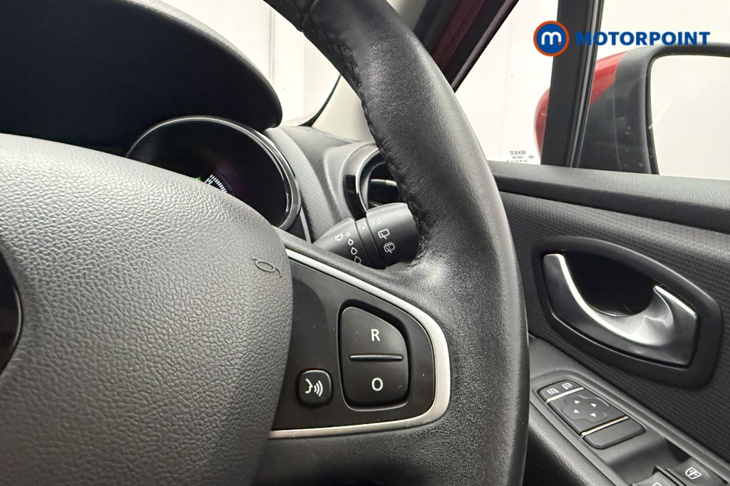 Renault Clio Dynamique Nav Manual Petrol Hatchback - Stock Number (1612346) - 8th supplementary image