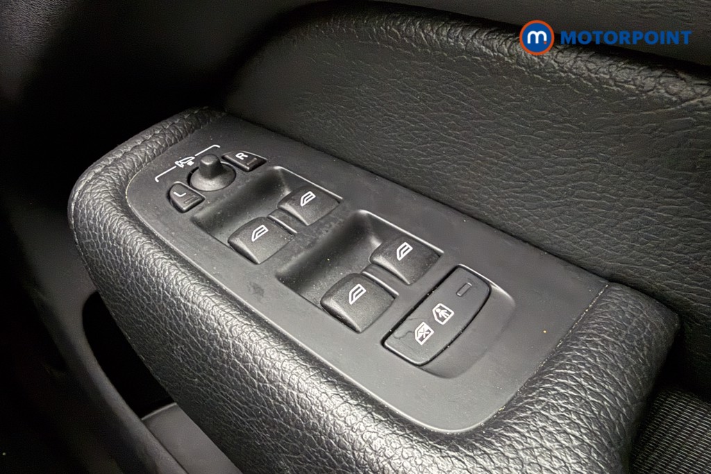 Volvo Xc60 Inscription Expression Automatic Petrol Plug-In Hybrid SUV - Stock Number (1612735) - 17th supplementary image