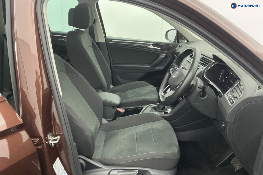 Volkswagen Tiguan Elegance Automatic Petrol SUV - Stock Number (1613716) - 7th supplementary image