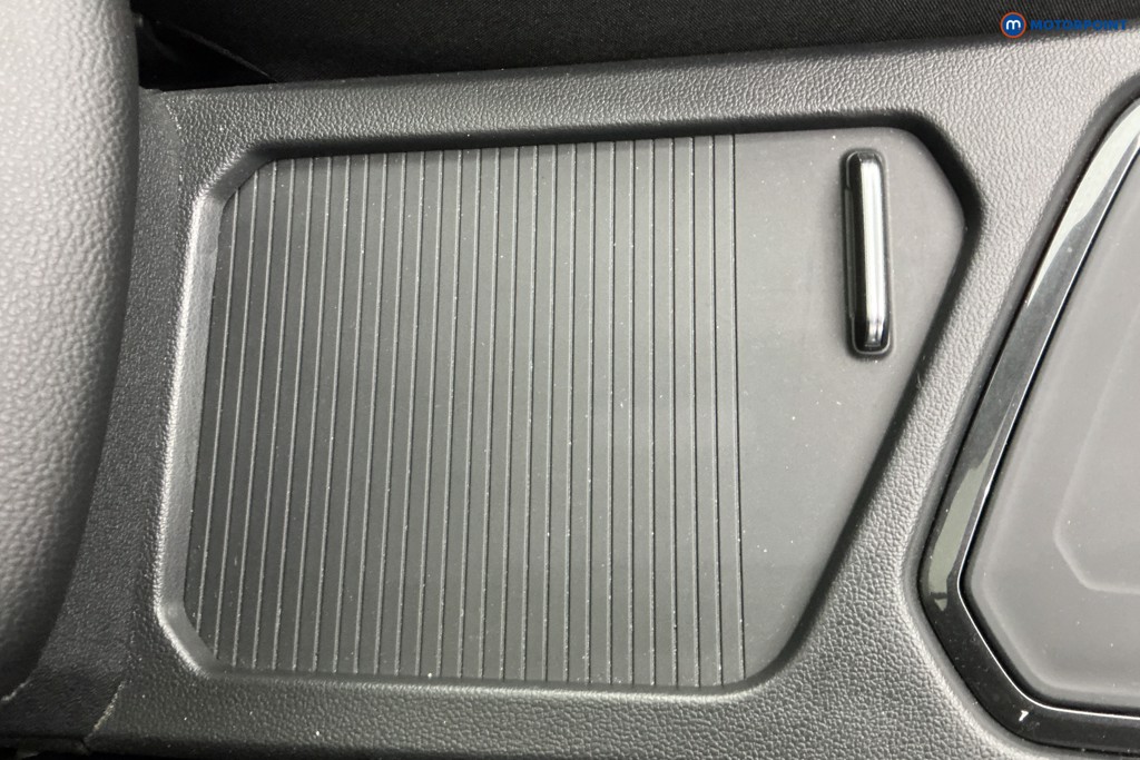 Volkswagen Tiguan Elegance Automatic Petrol SUV - Stock Number (1613716) - 19th supplementary image