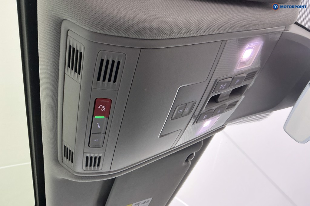 Volkswagen Tiguan Elegance Automatic Petrol SUV - Stock Number (1613716) - 23rd supplementary image