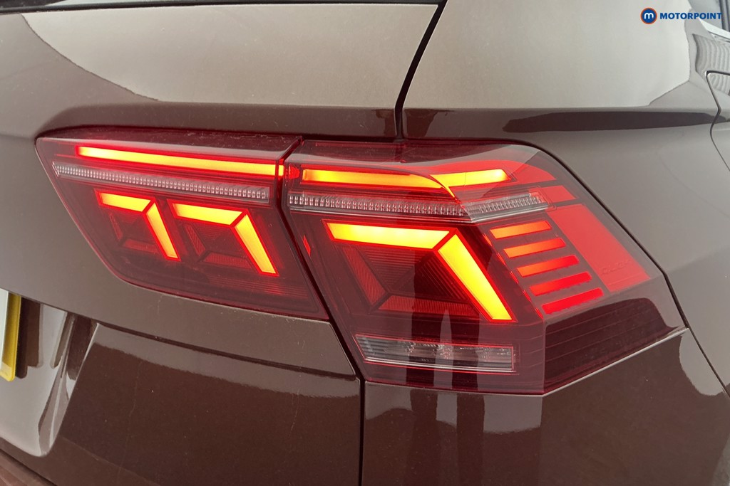 Volkswagen Tiguan Elegance Automatic Petrol SUV - Stock Number (1613716) - 35th supplementary image