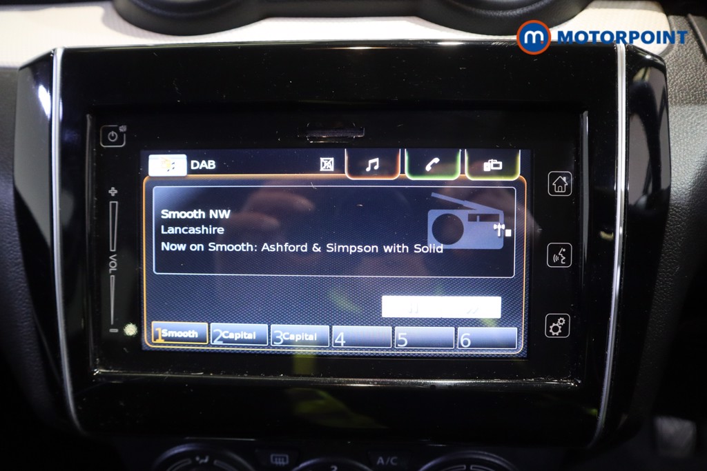 Suzuki Swift Sz-L Manual Petrol Hatchback - Stock Number (1615182) - 2nd supplementary image