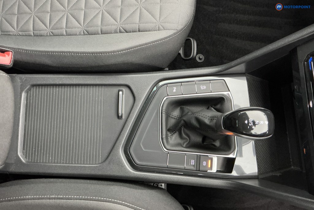 Volkswagen Tiguan Life Automatic Petrol SUV - Stock Number (1616320) - 20th supplementary image