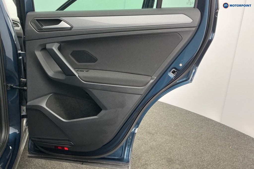 Volkswagen Tiguan Life Automatic Petrol SUV - Stock Number (1616320) - 29th supplementary image