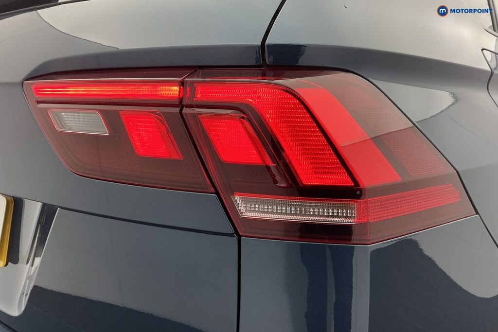 Volkswagen Tiguan Life Automatic Petrol SUV - Stock Number (1616320) - 32nd supplementary image