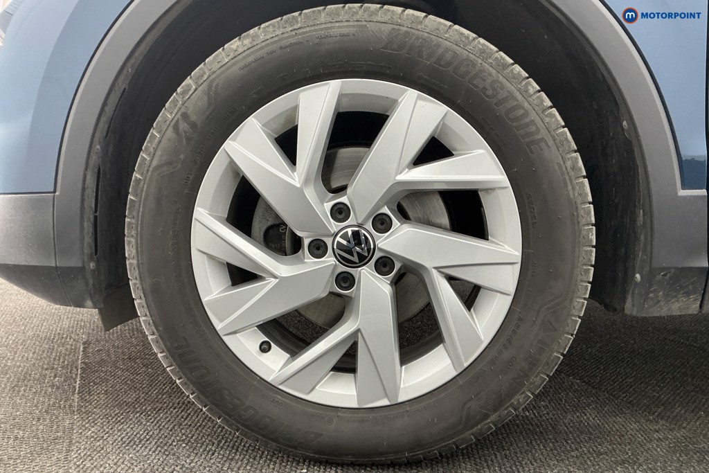 Volkswagen Tiguan Life Automatic Petrol SUV - Stock Number (1616320) - 33rd supplementary image