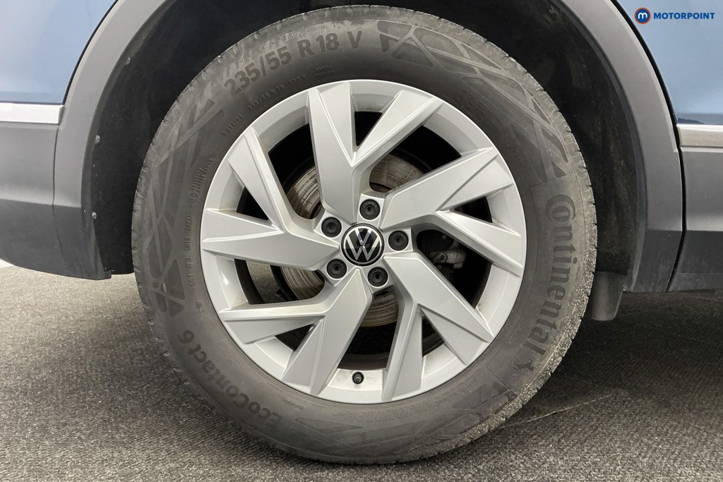 Volkswagen Tiguan Life Automatic Petrol SUV - Stock Number (1616320) - 35th supplementary image