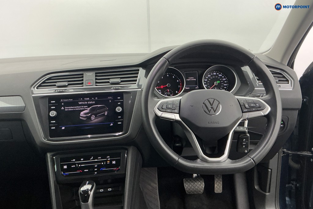 Volkswagen Tiguan Life Automatic Petrol SUV - Stock Number (1616320) - 1st supplementary image
