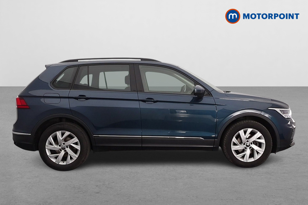 Volkswagen Tiguan Life Automatic Petrol SUV - Stock Number (1616320) - Drivers side