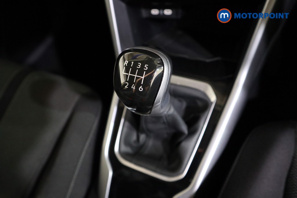 Volkswagen T-Roc Life Manual Petrol SUV - Stock Number (1616539) - 9th supplementary image