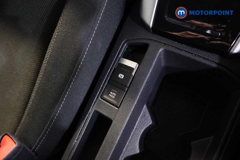 Volkswagen T-Roc Life Manual Petrol SUV - Stock Number (1616539) - 10th supplementary image