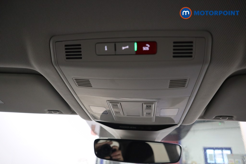 Volkswagen T-Roc Life Manual Petrol SUV - Stock Number (1616539) - 11th supplementary image