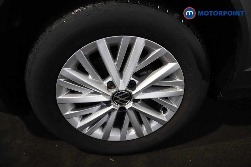 Volkswagen T-Roc Life Manual Petrol SUV - Stock Number (1616539) - 24th supplementary image